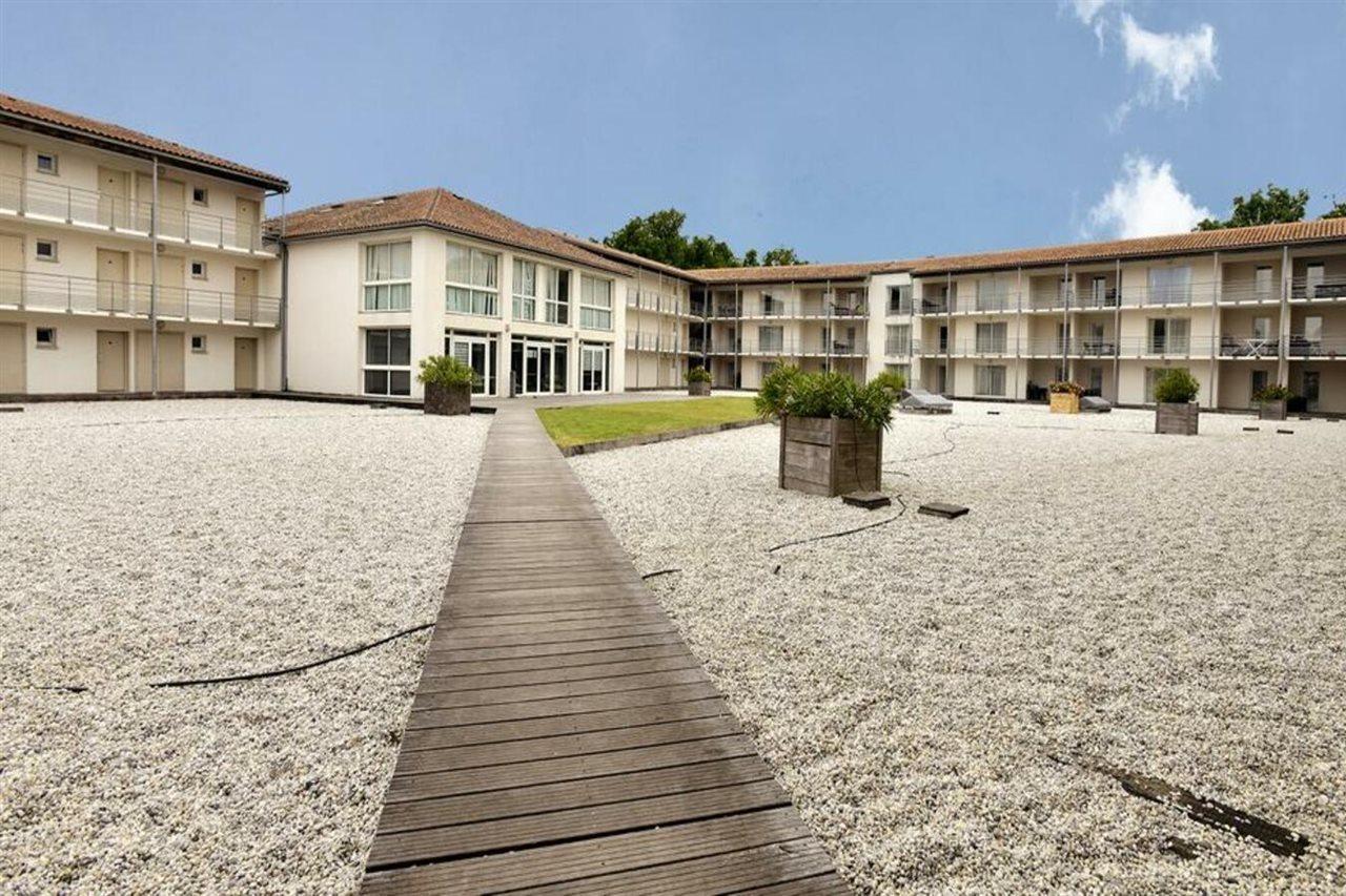Vacanceole - Le Domaine Du Chateau - La Rochelle / Ile De Re Lagord Exterior foto