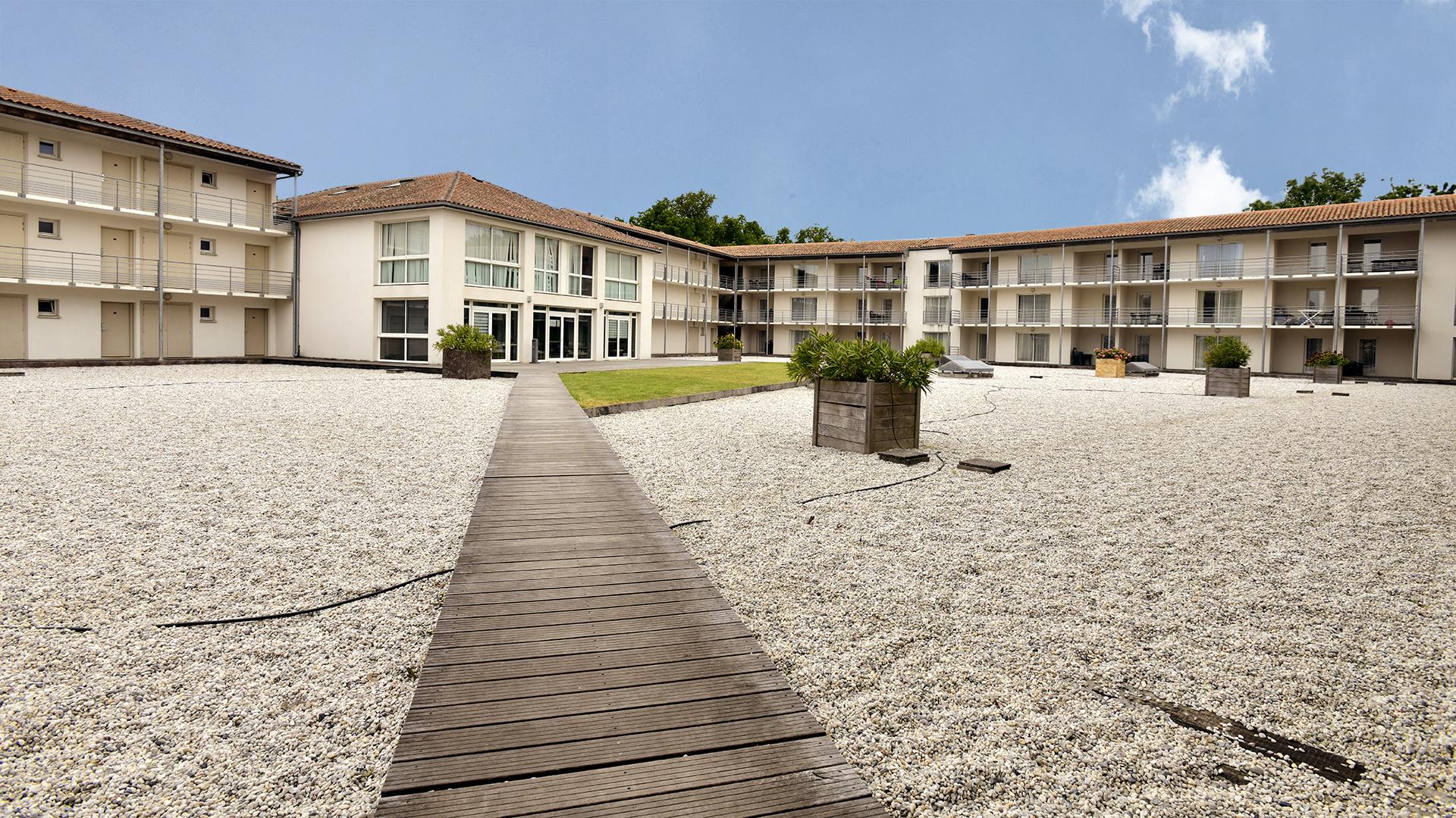 Vacanceole - Le Domaine Du Chateau - La Rochelle / Ile De Re Lagord Exterior foto